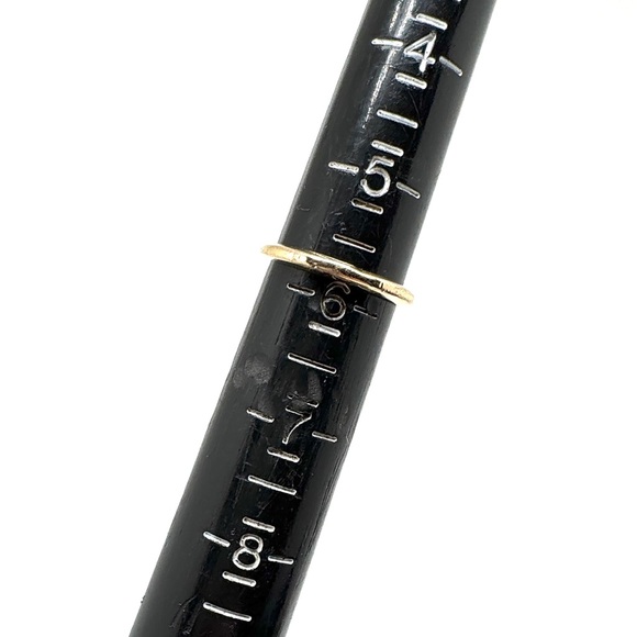 Vintage Avon Nightflower Ring Goldtone with Black Oval Faux Onyx Size 5 3/4 - Picture 12 of 13